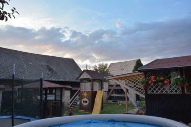 Privat Mrazik Villa Partizanska lupca ภายนอก รูปภาพ